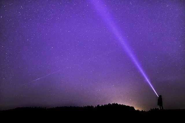 关于星星的浪漫文案（50句）微文案