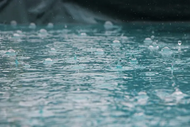 那些关于下雨的文案短句微文案